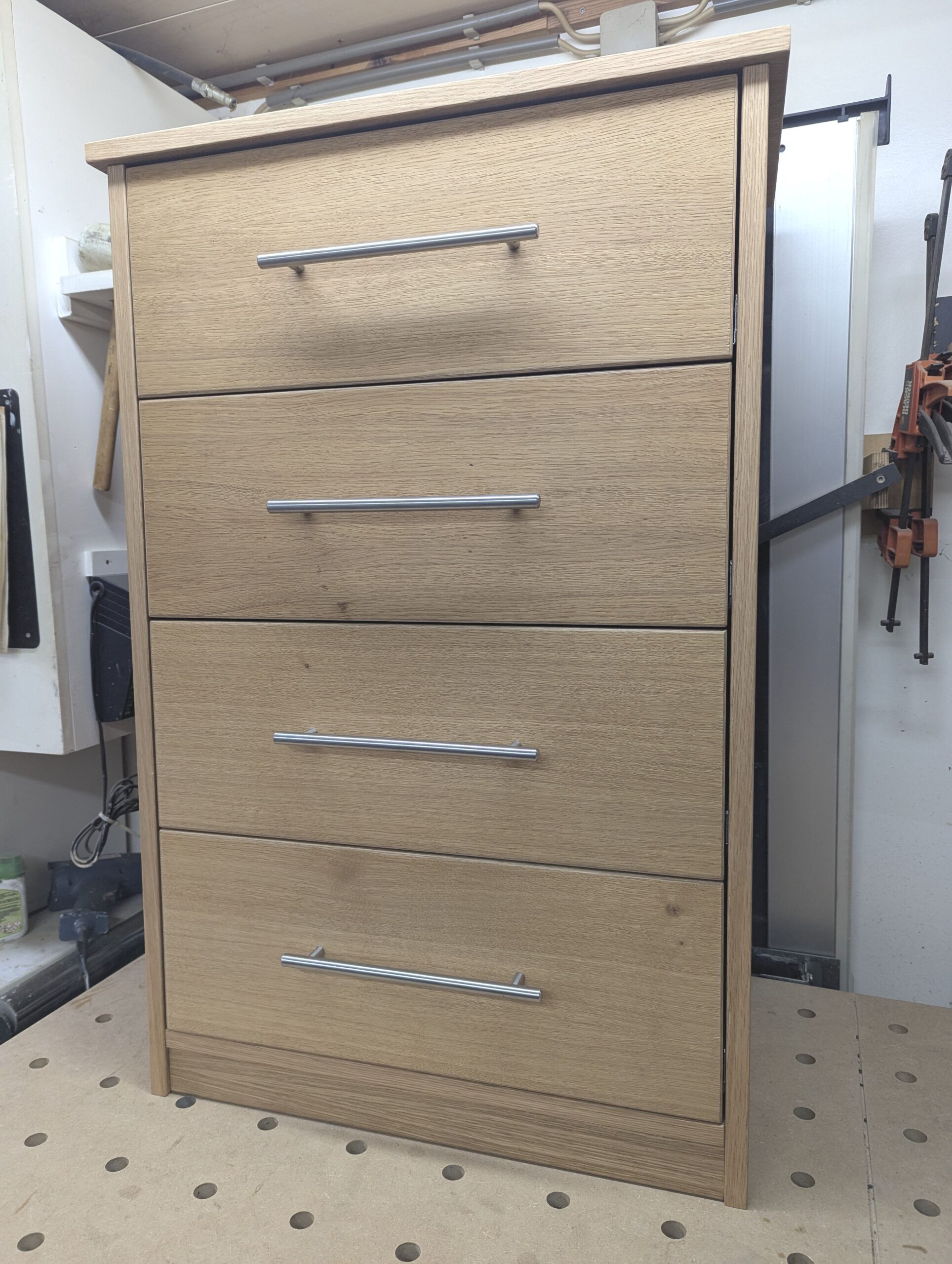 Schrank mit Schubladen.MP Schrank mit Schubladen