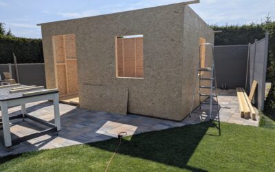 neues Gartenhaus – erste Verkleidung