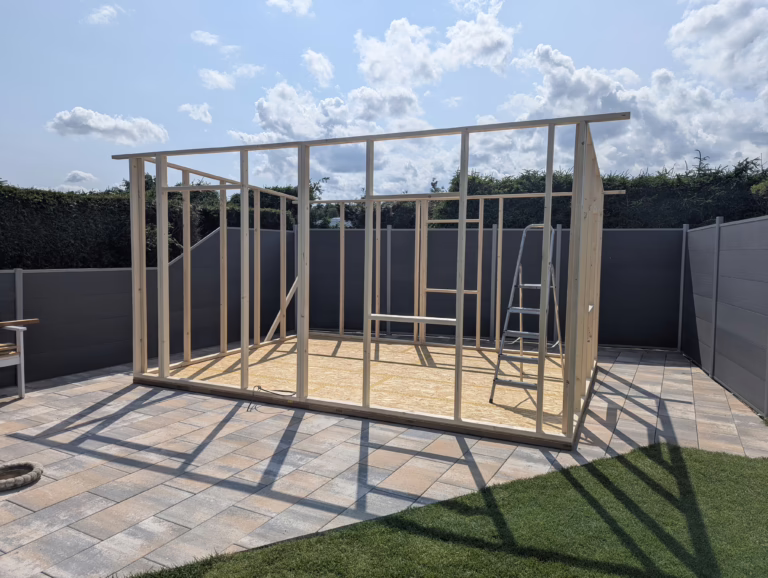 neue Werkstatt – Wände bauen