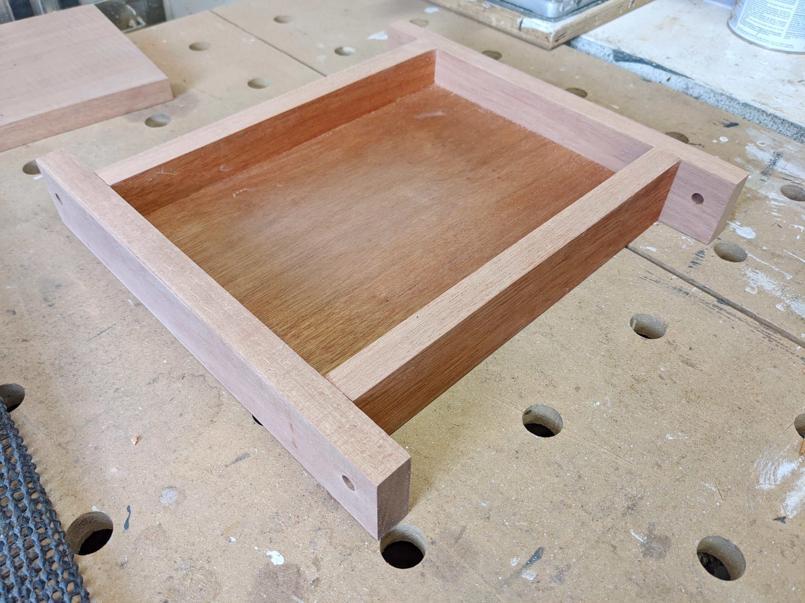 Schrank mit Schiebetüren