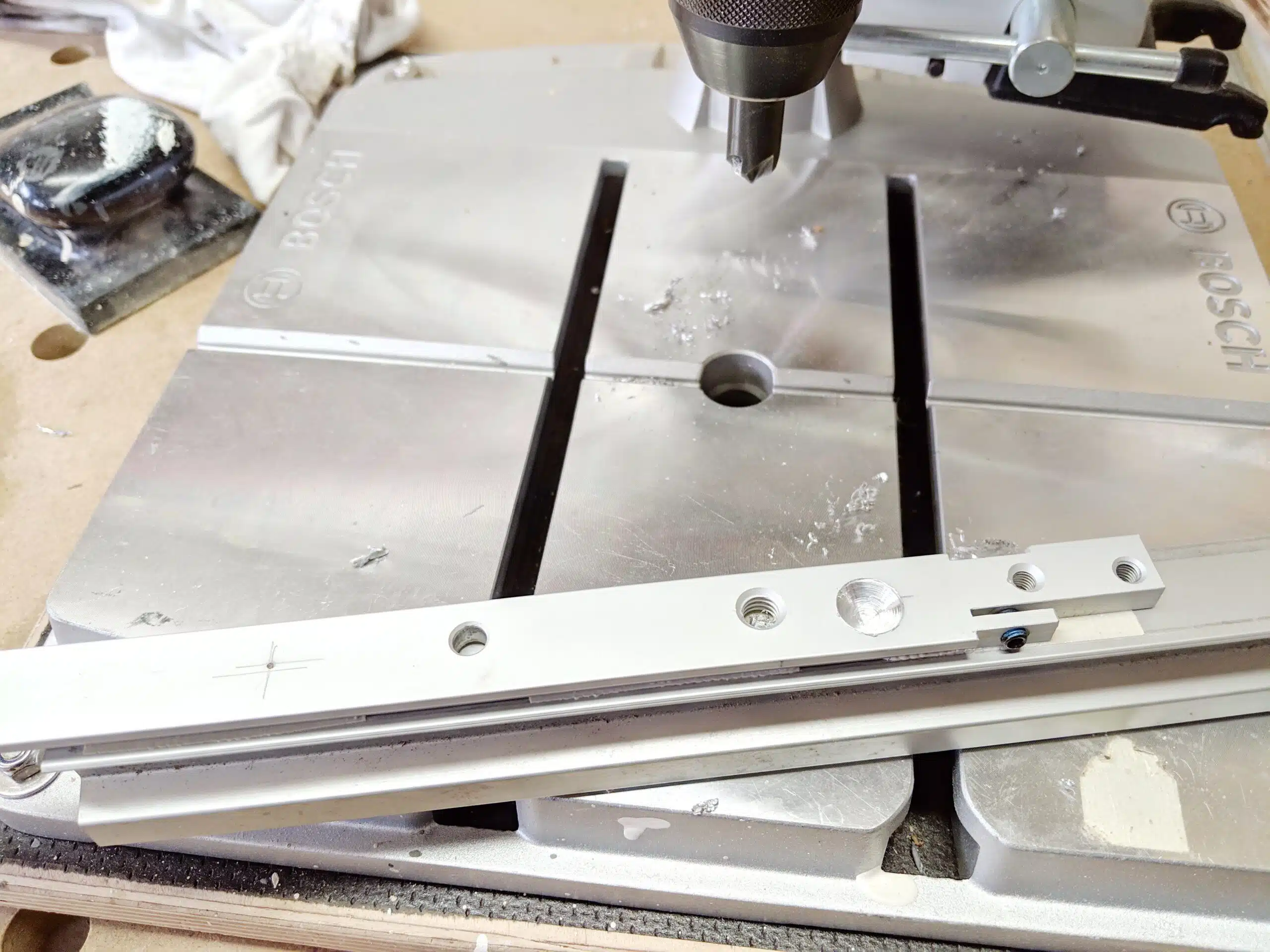 Bohrungen Senkkopf VAC-SYS