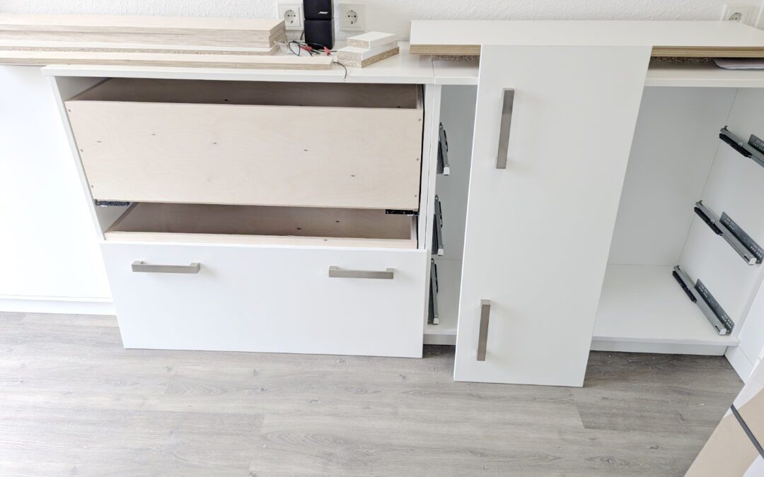 neue Möbel für die Werkstatt