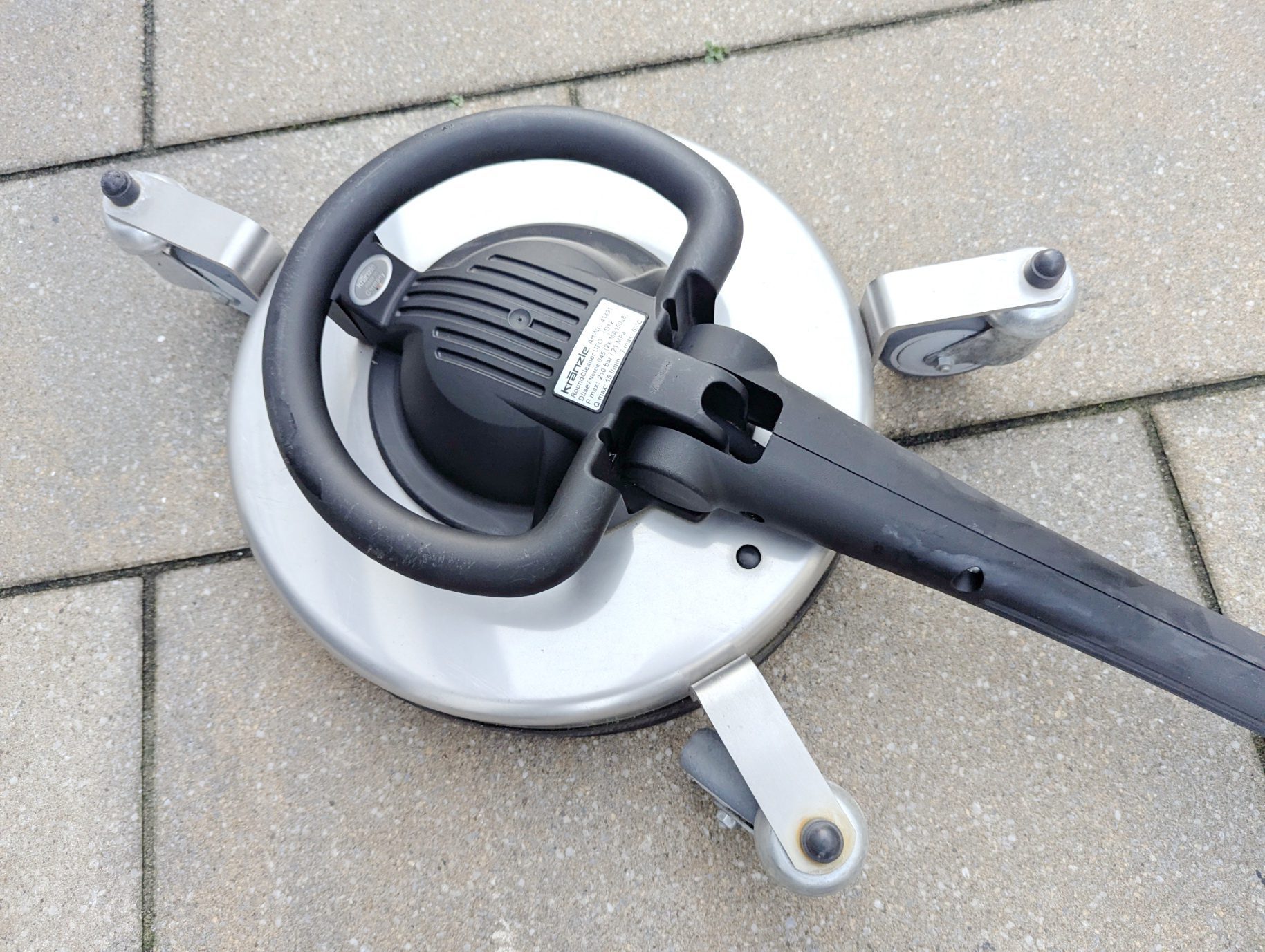 Kränzle Pflaster reinigen mit Vitamin C