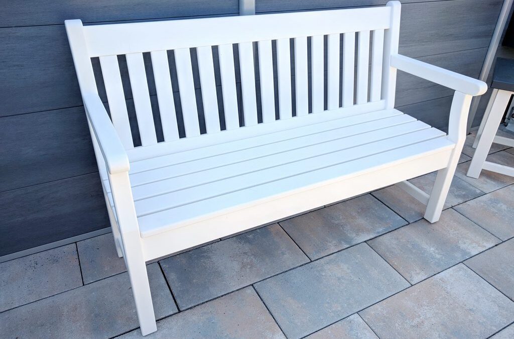 Gartenbank aus Meranti