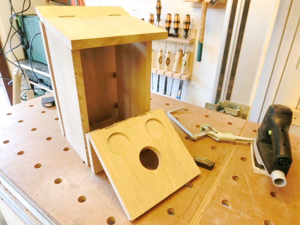 roh offen Zwitscherkasten