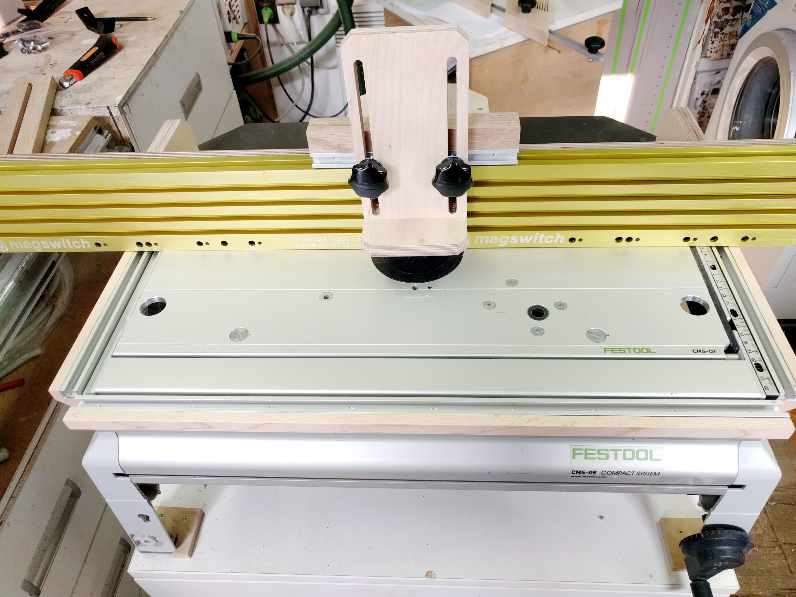 Anschlag für den Frästisch