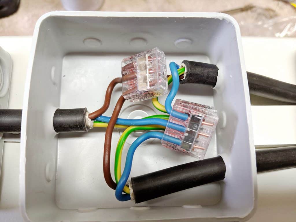 Wagos nach oben Wagos nach oben