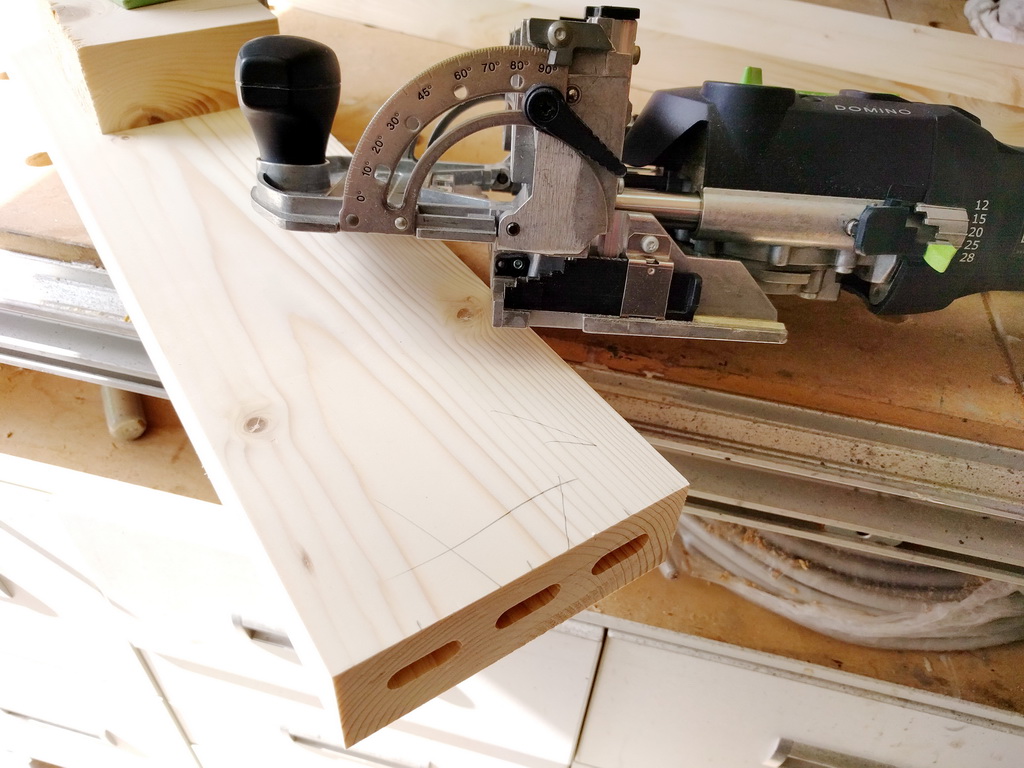 Dübelfrase Gartentor bauen