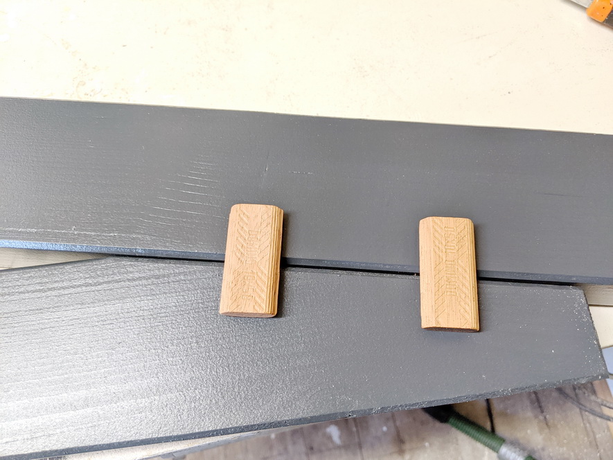 Dübelverbindung Golfcart-Garage