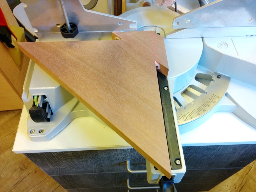 - Holzwerkerblog.com Vogelhaus Meranti