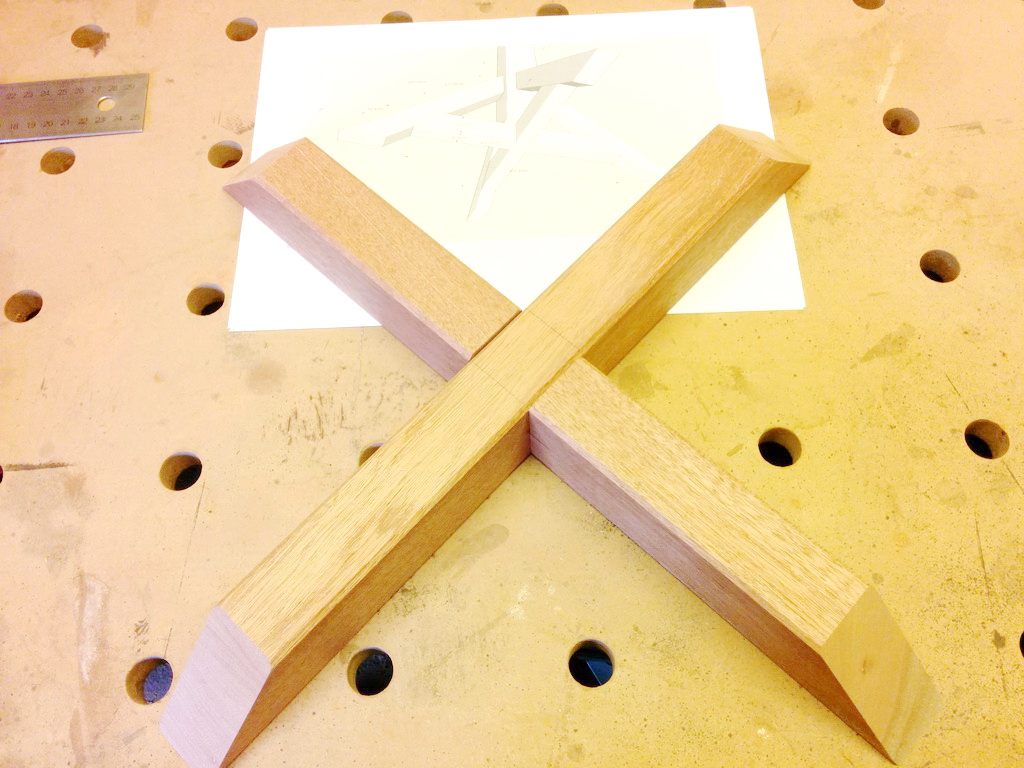 - Holzwerkerblog.com Vogelhaus Meranti