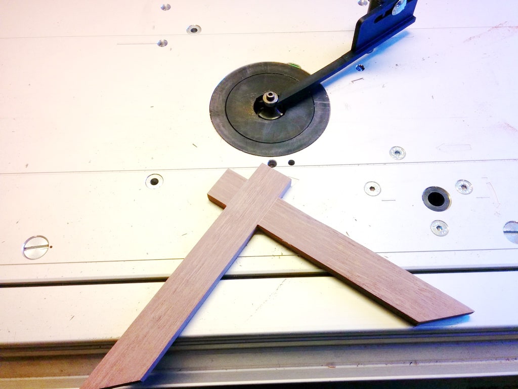 - Holzwerkerblog.com Vogelhaus Meranti