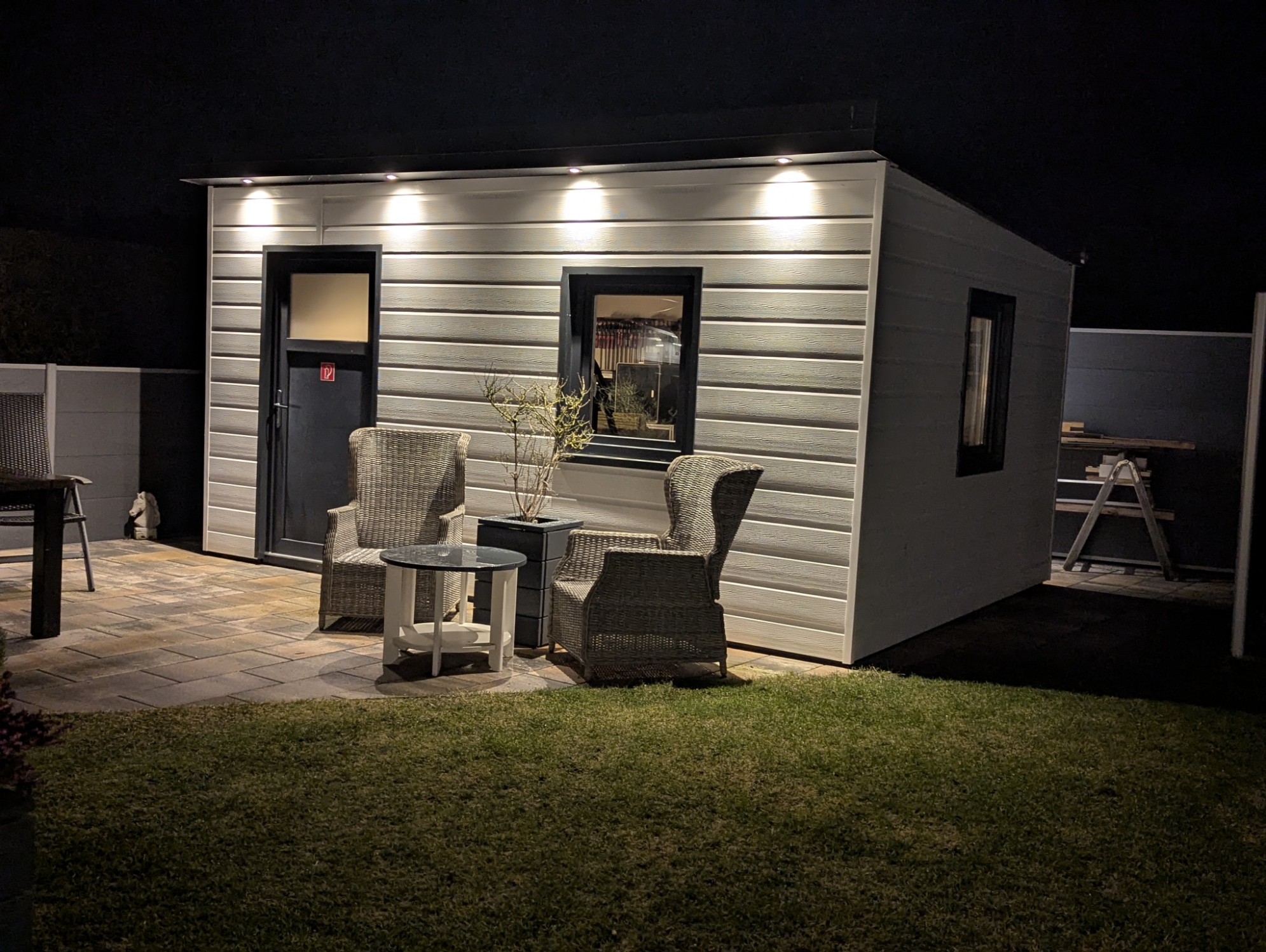 nachts neue Werkstatt