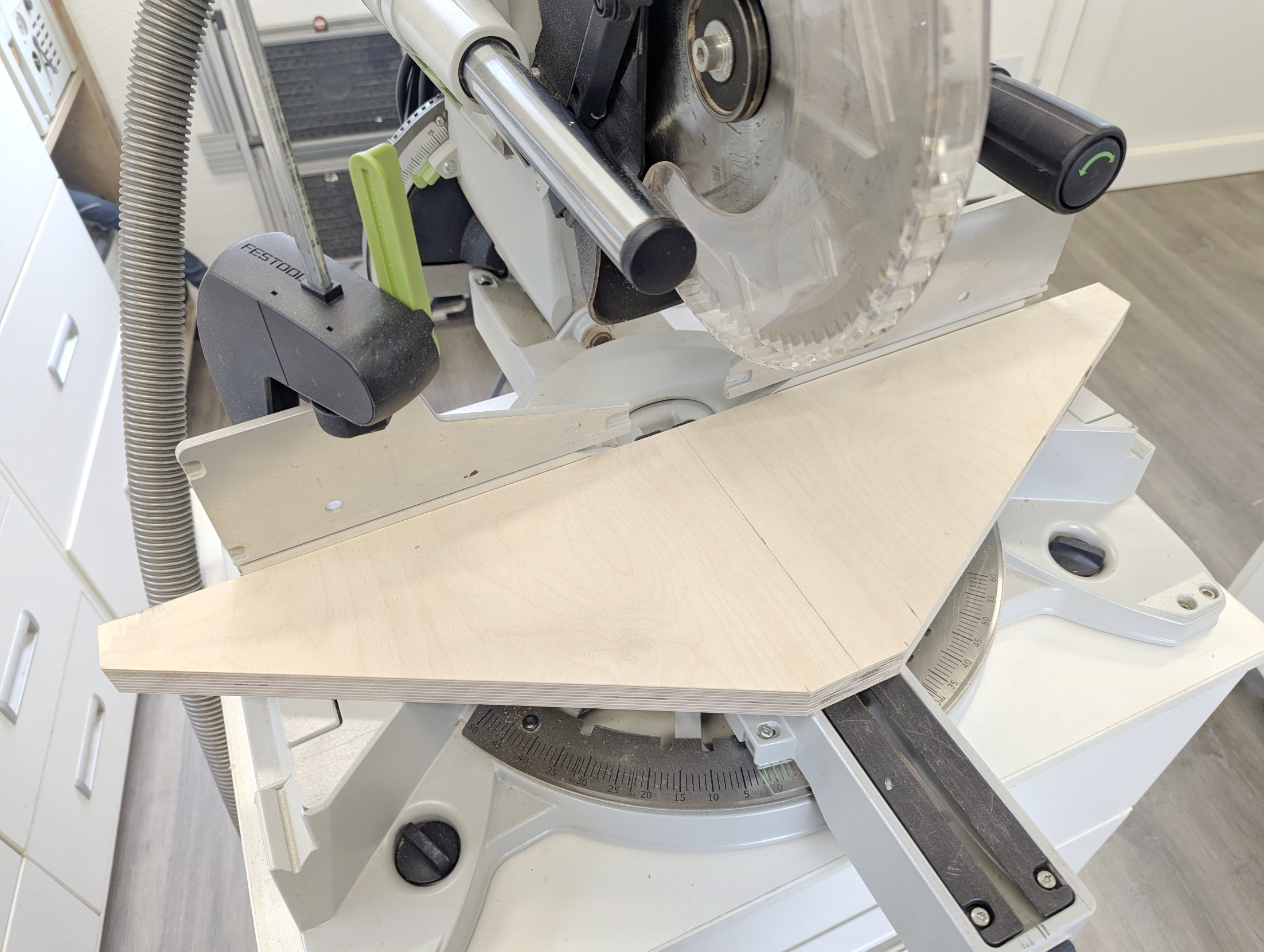 Wandhalter für den Scheppach Luftreiniger HDA-14