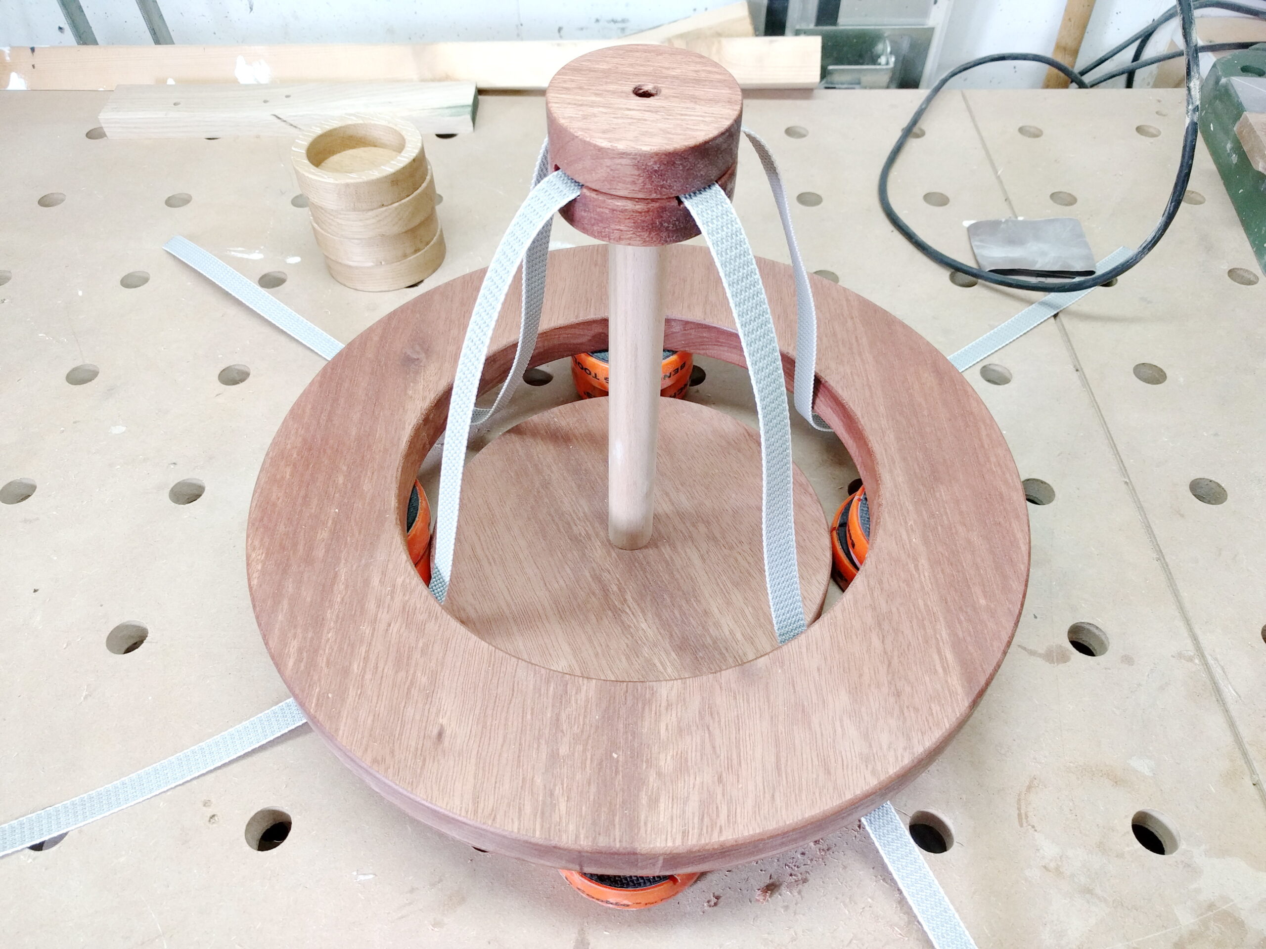 Bänder Adventskranz bauen